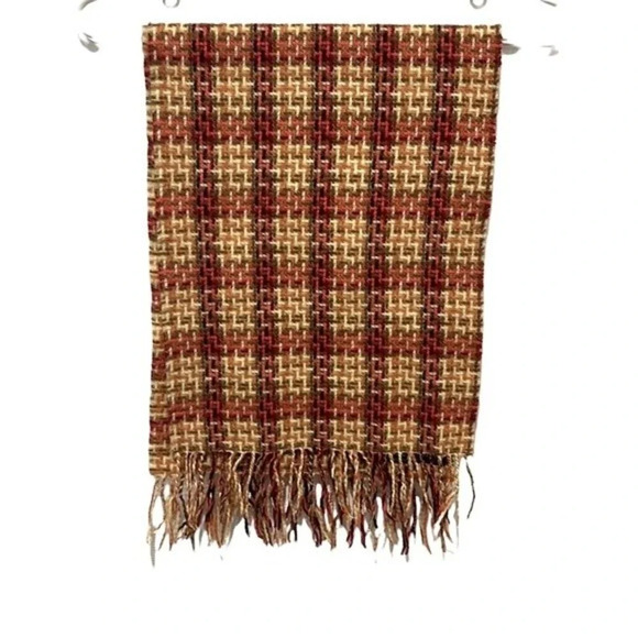 Cashmere fringe scarf made in Scotland - Picture 1 of 3